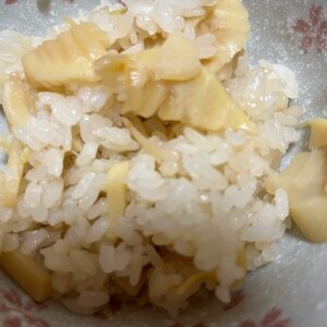 春の定番『たけのこご飯』